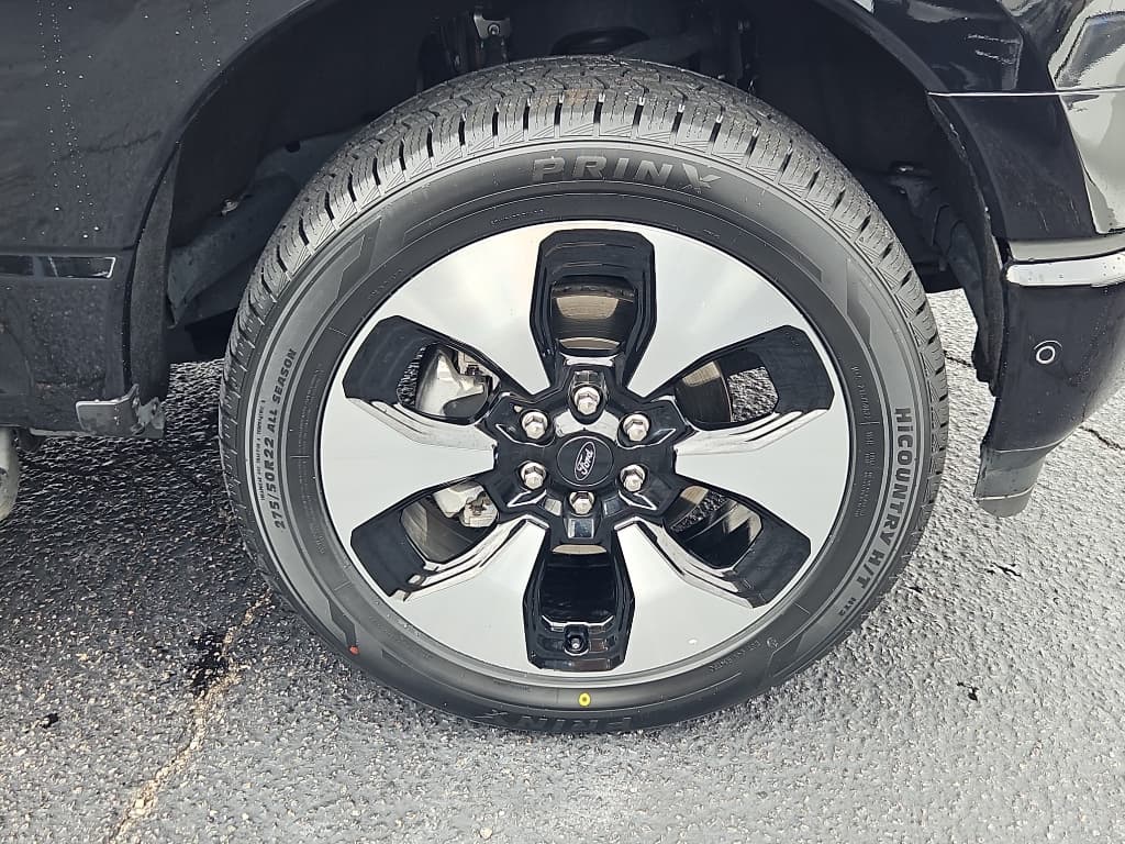 2023 Ford F-150 Lightning view 39