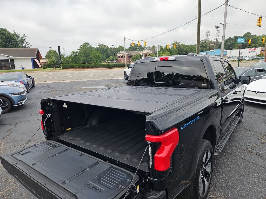 2023 Ford F-150 Lightning view 29