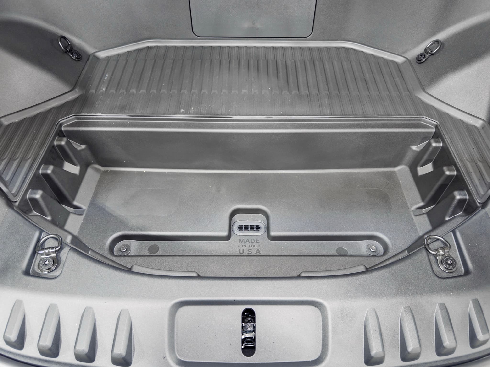 2025 Ford F-150 Lightning view 26
