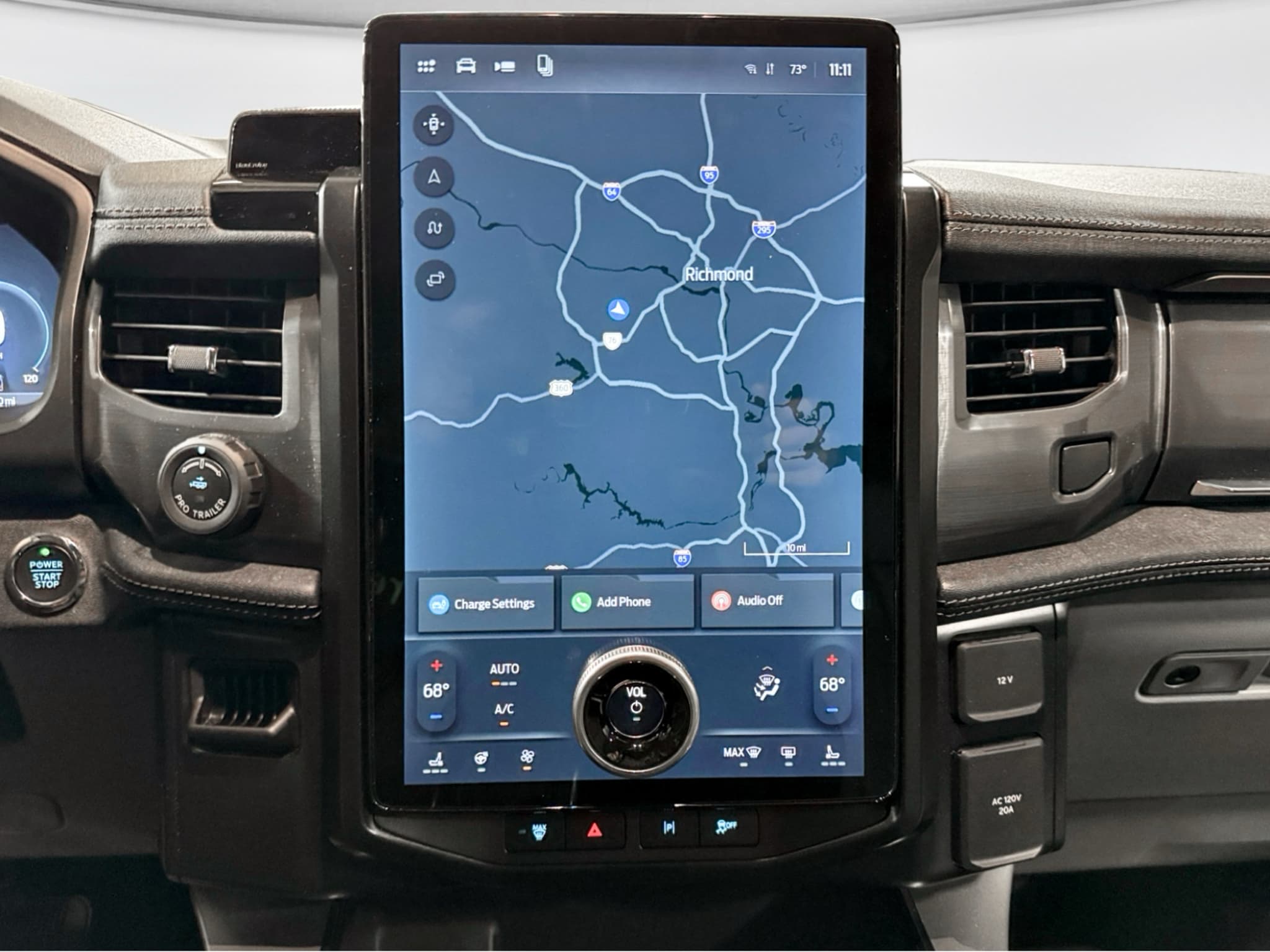 2025 Ford F-150 Lightning view 11