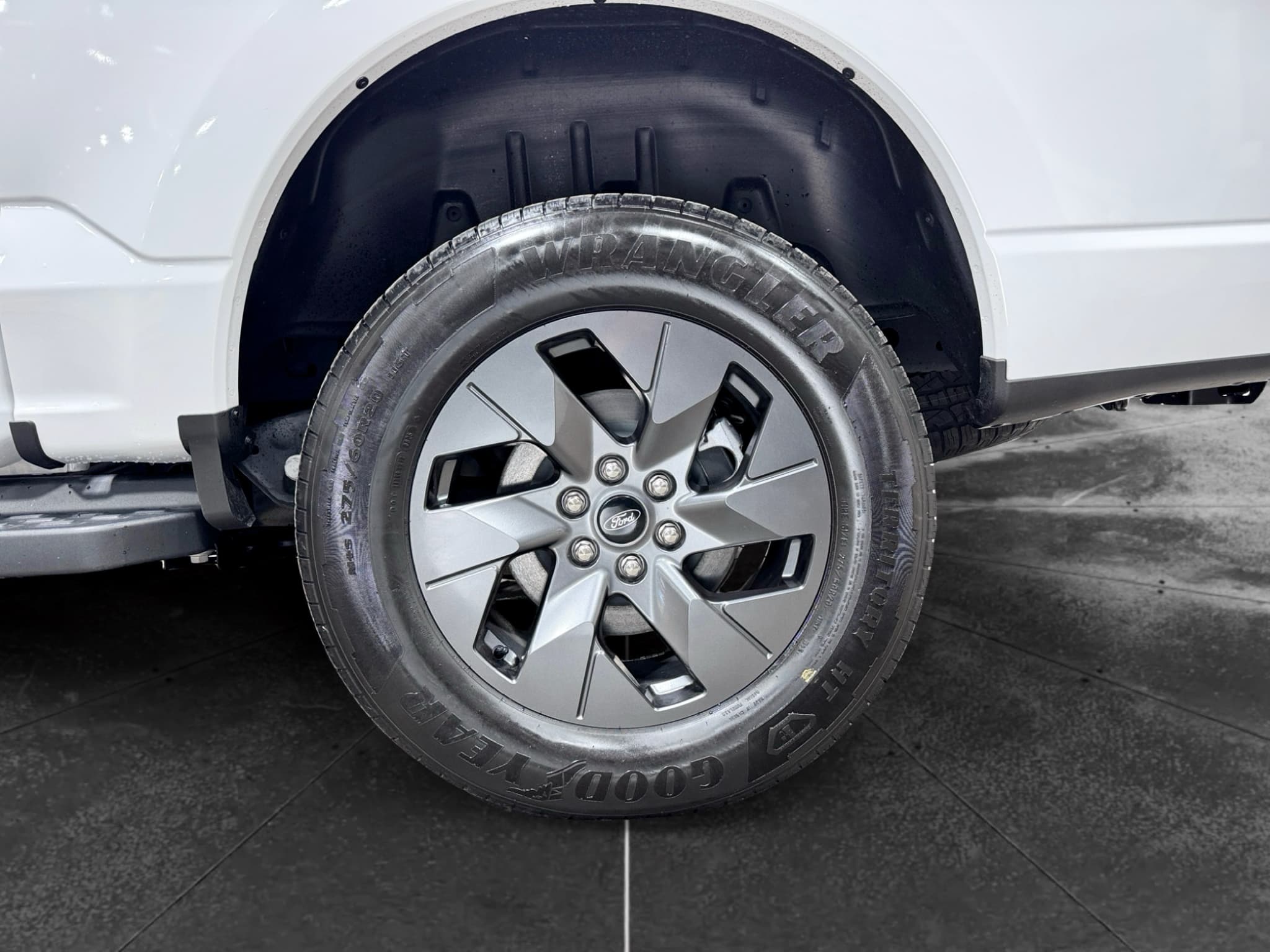 2025 Ford F-150 Lightning view 33