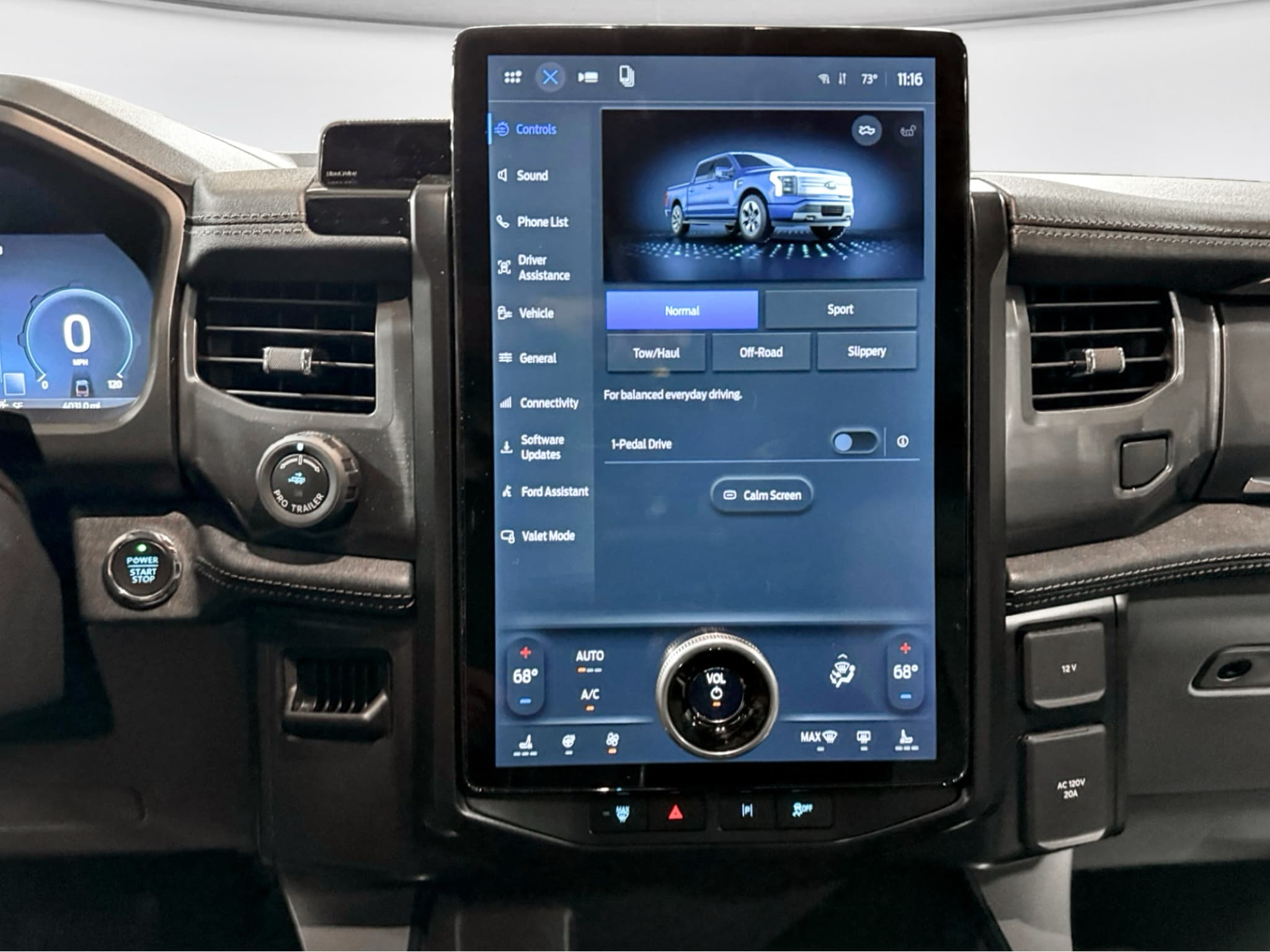 2025 Ford F-150 Lightning view 13