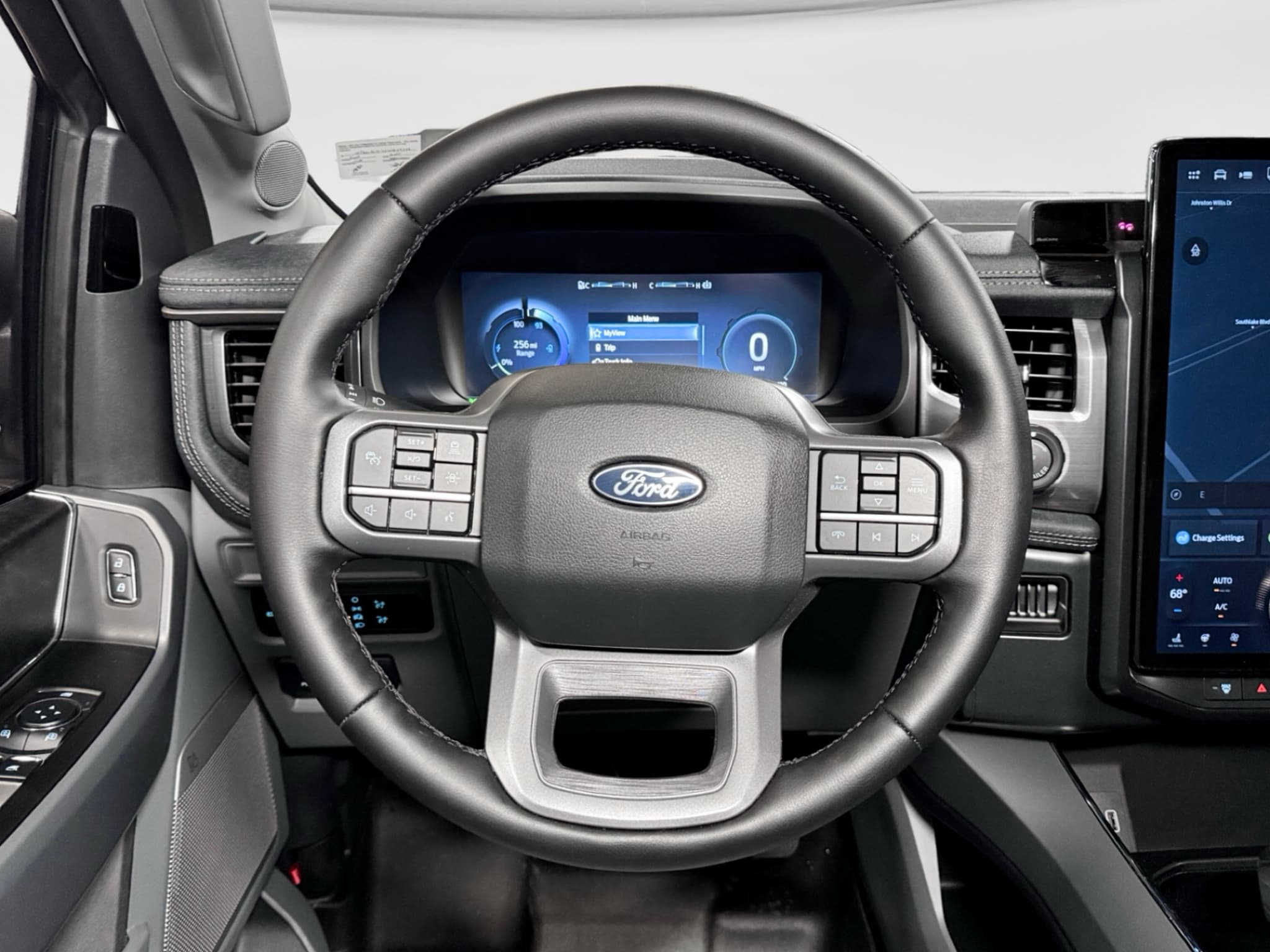 2025 Ford F-150 Lightning view 9