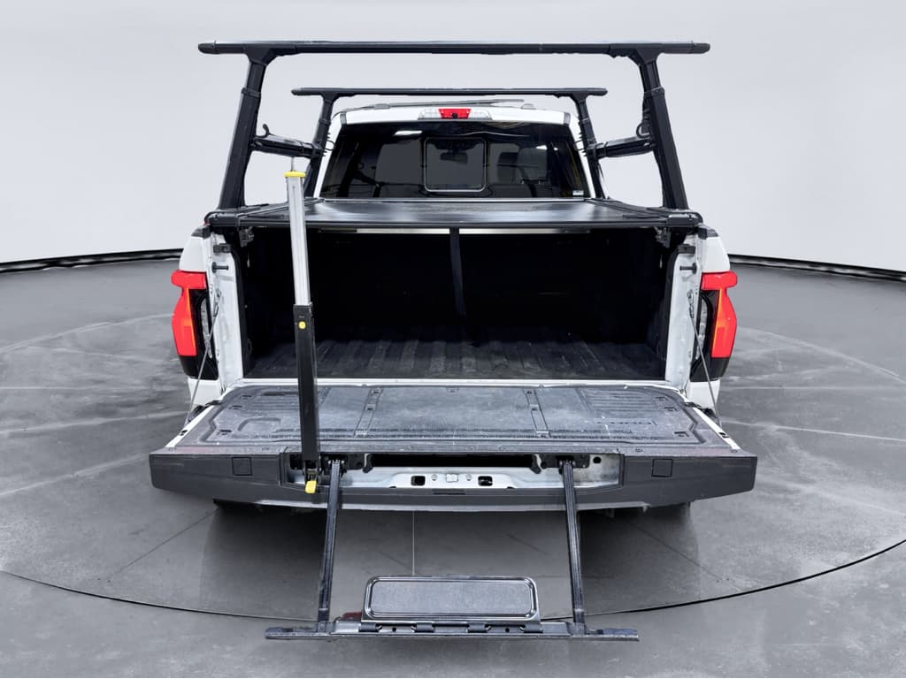 2023 Ford F-150 Lightning view 32