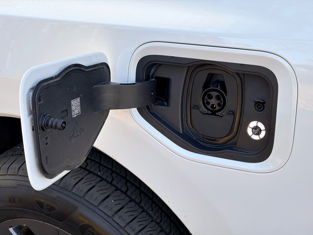 2023 Ford F-150 Lightning view 5