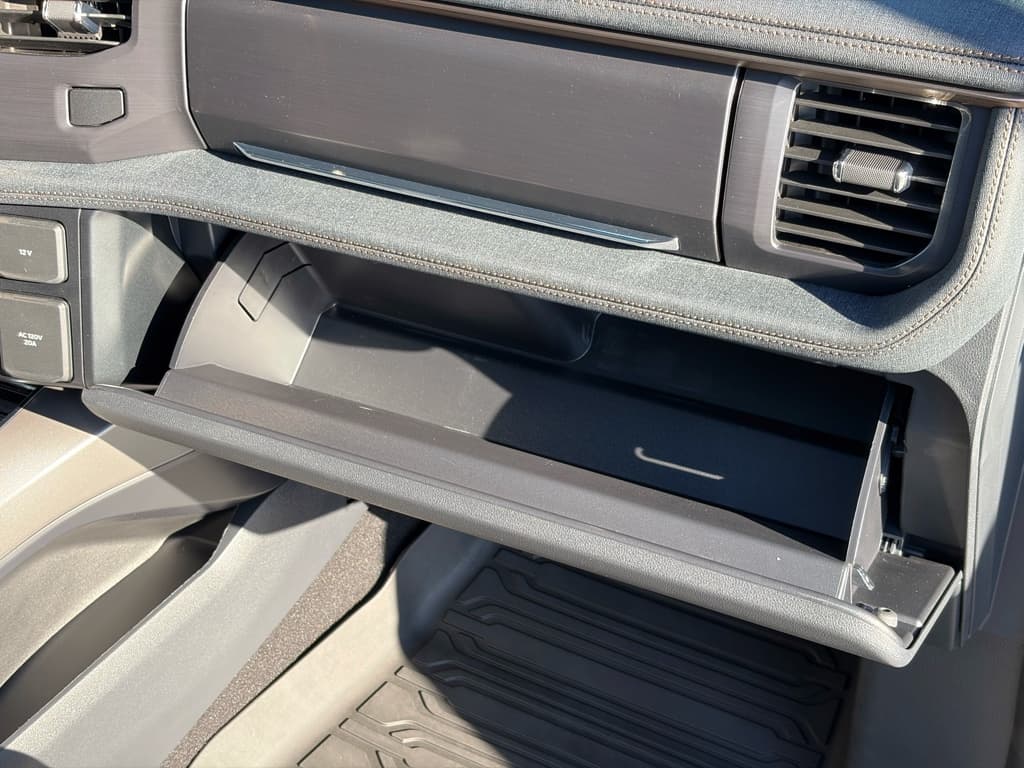 2023 Ford F-150 Lightning view 22