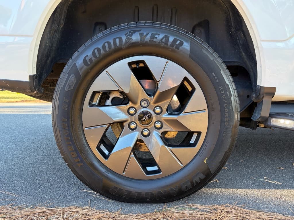 2023 Ford F-150 Lightning view 37