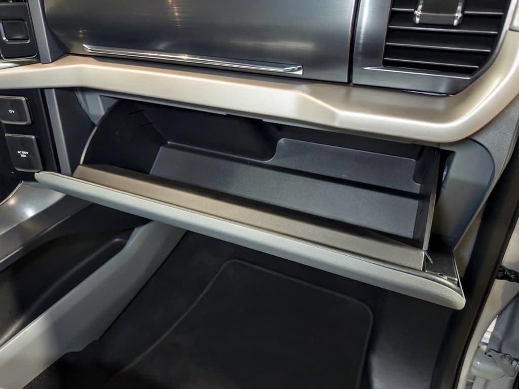 2023 Ford F-150 Lightning view 23