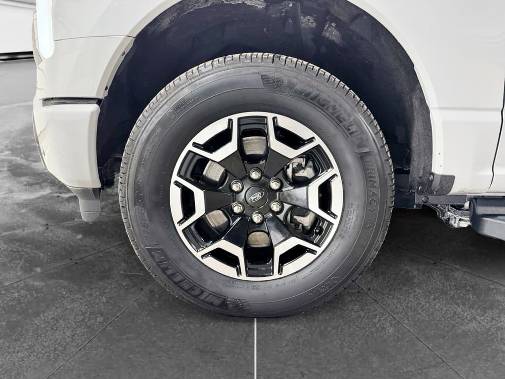 2023 Ford F-150 Lightning view 35