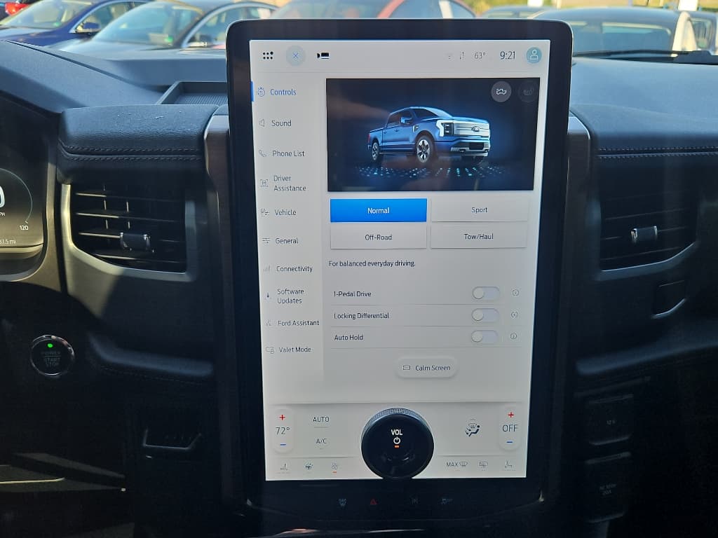 2023 Ford F-150 Lightning view 12