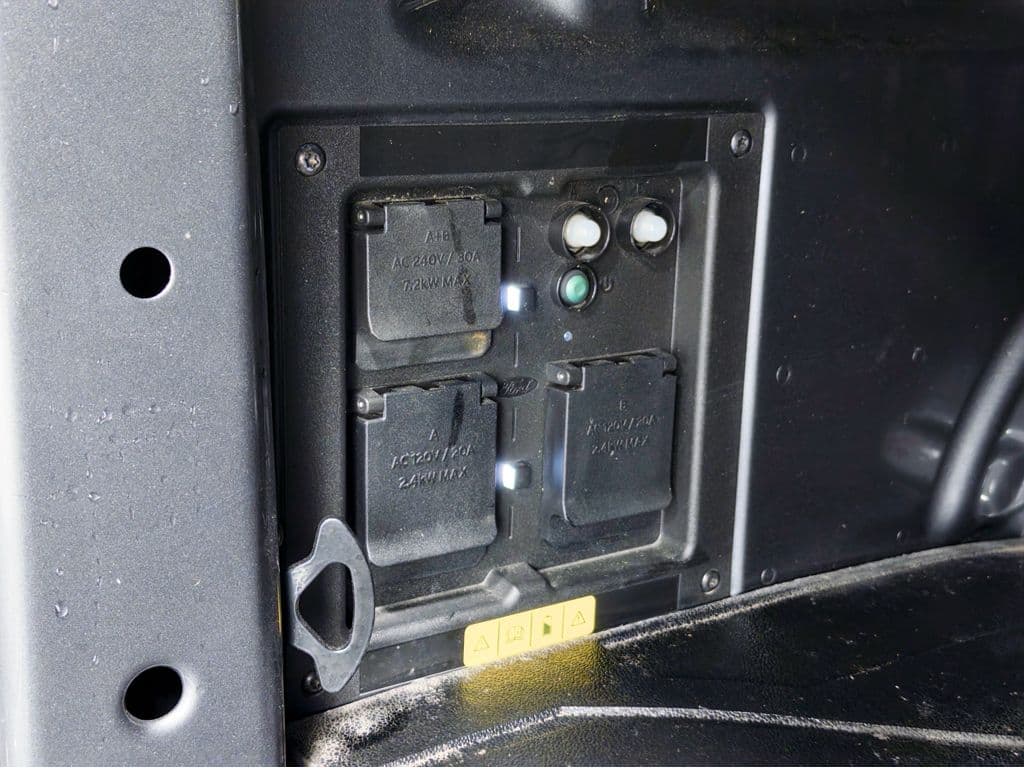 2023 Ford F-150 Lightning view 29