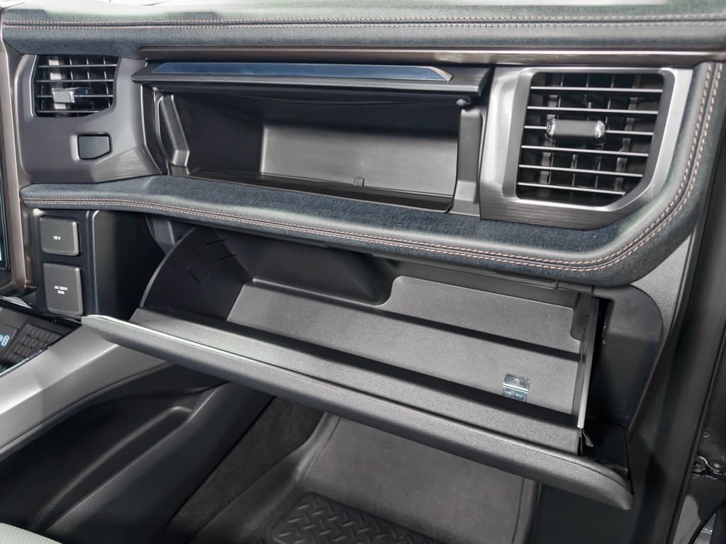 2023 Ford F-150 Lightning view 20