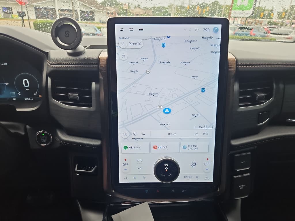 2023 Ford F-150 Lightning view 15
