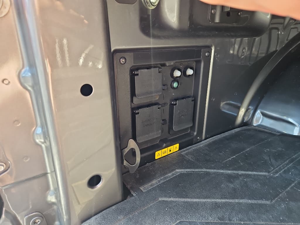 2023 Ford F-150 Lightning view 29