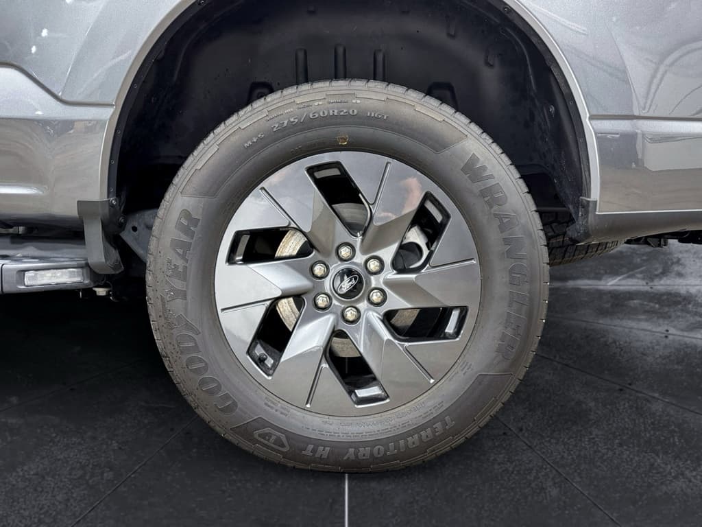 2023 Ford F-150 Lightning view 35