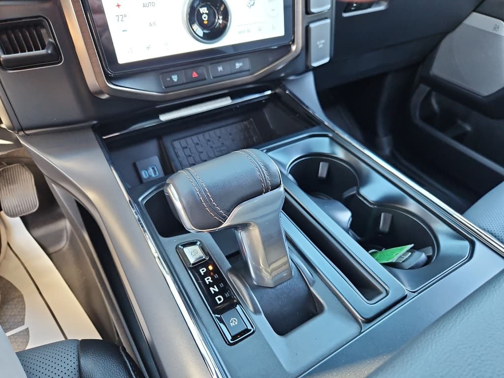 2023 Ford F-150 Lightning view 20