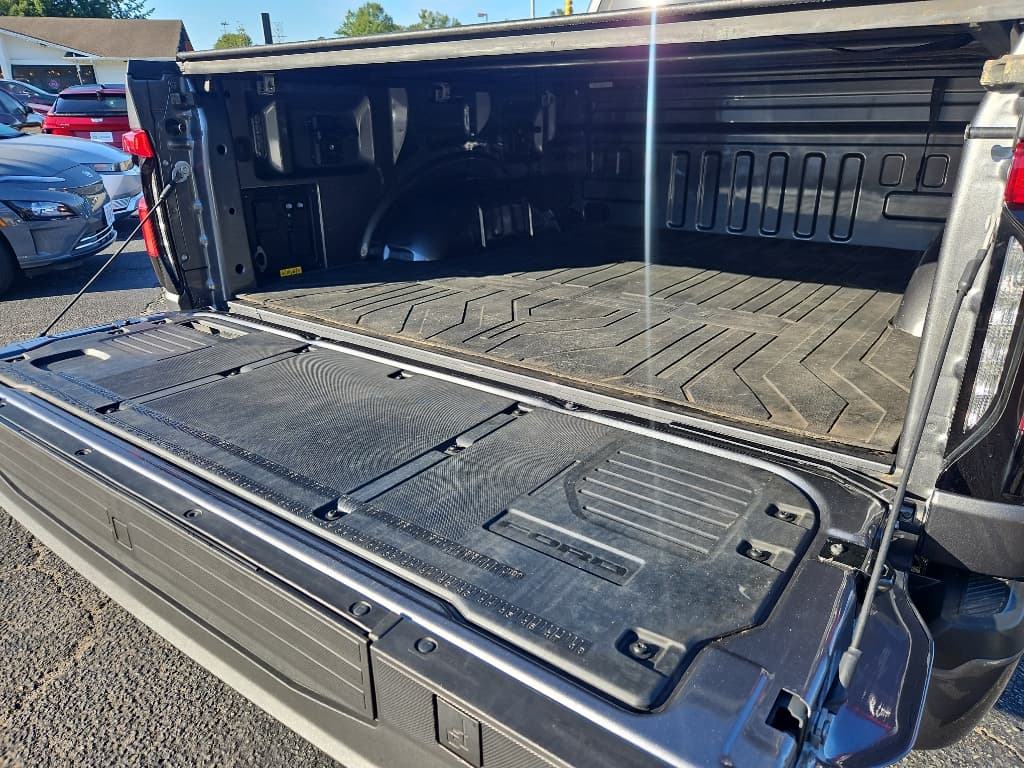 2023 Ford F-150 Lightning view 28