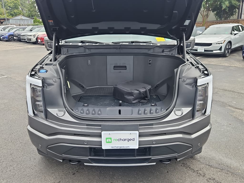 2023 Ford F-150 Lightning view 7
