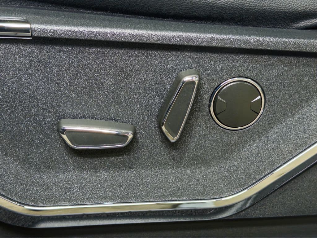 2023 Ford F-150 Lightning view 7