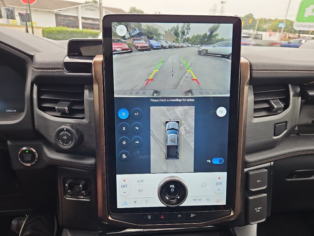 2023 Ford F-150 Lightning view 16