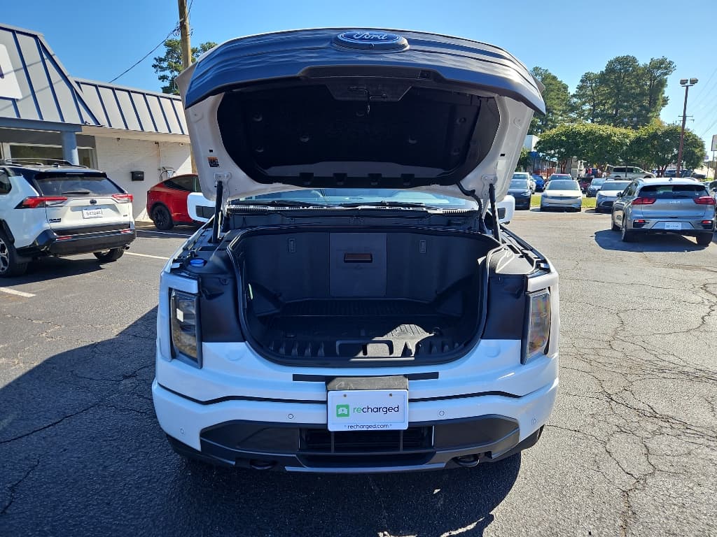 2023 Ford F-150 Lightning view 7