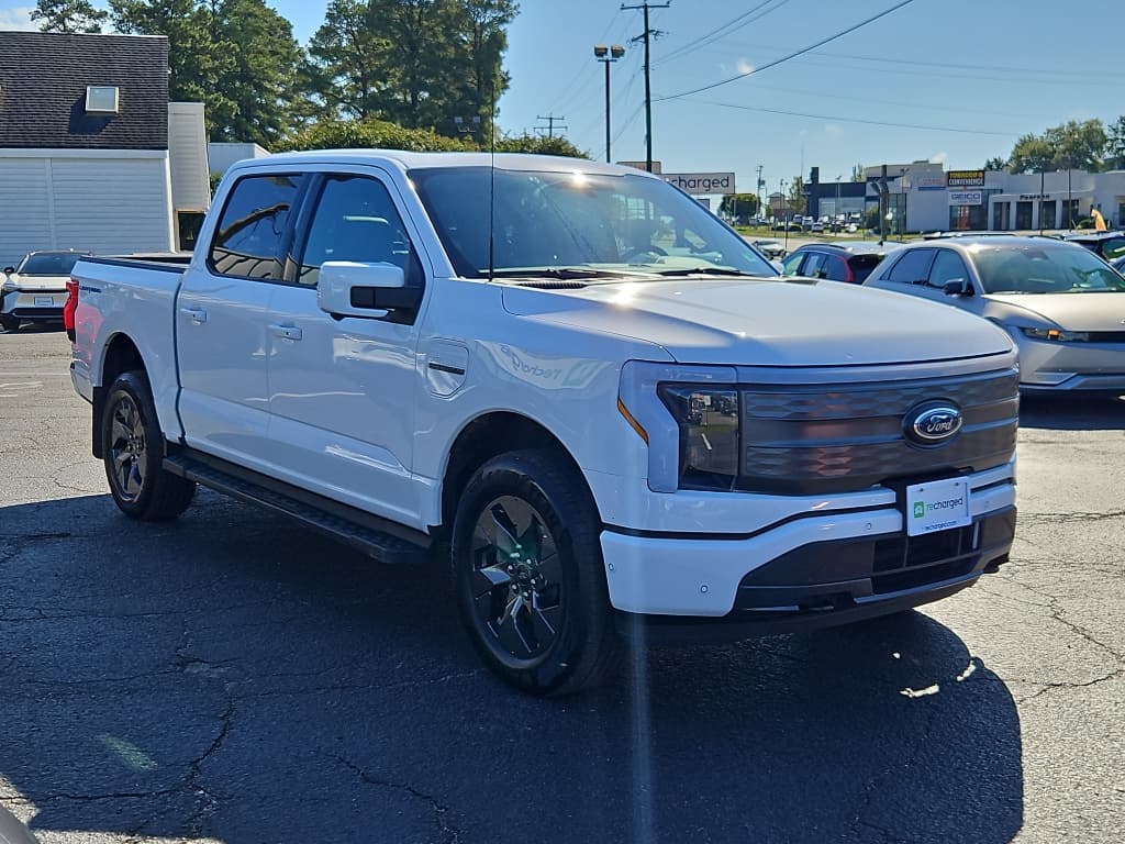 2023 Ford F-150 Lightning view 6