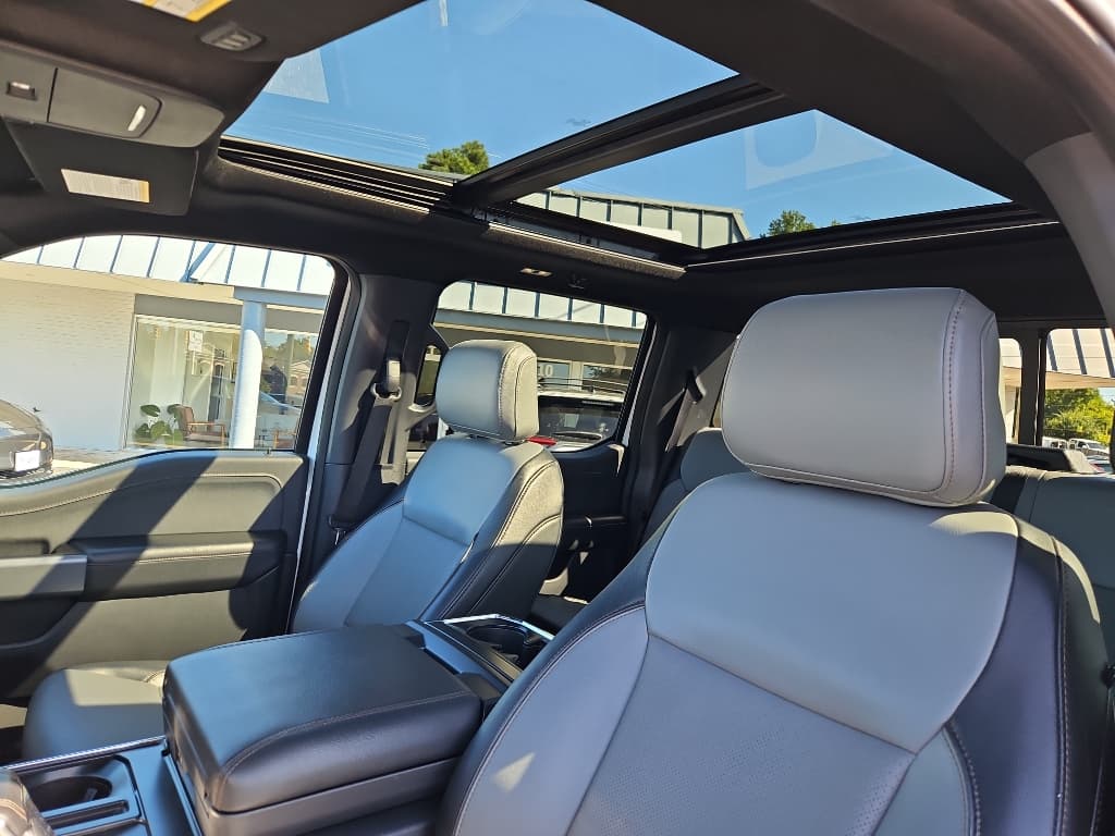 2023 Ford F-150 Lightning view 25