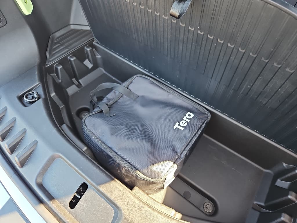 2023 Ford F-150 Lightning view 8