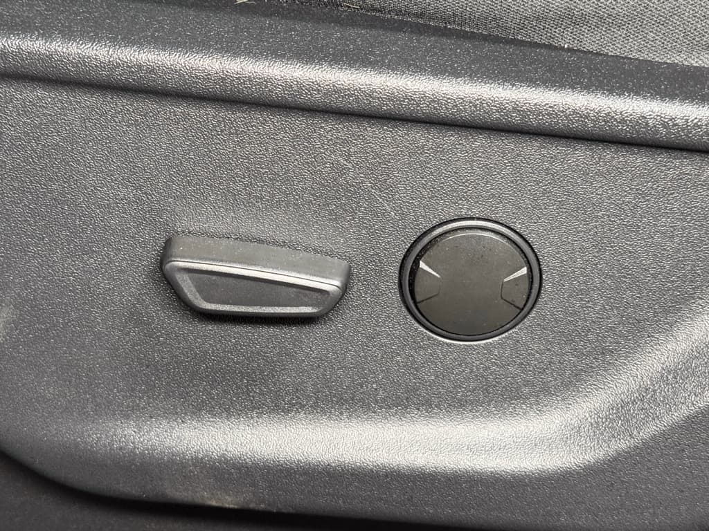 2023 Ford F-150 Lightning view 7
