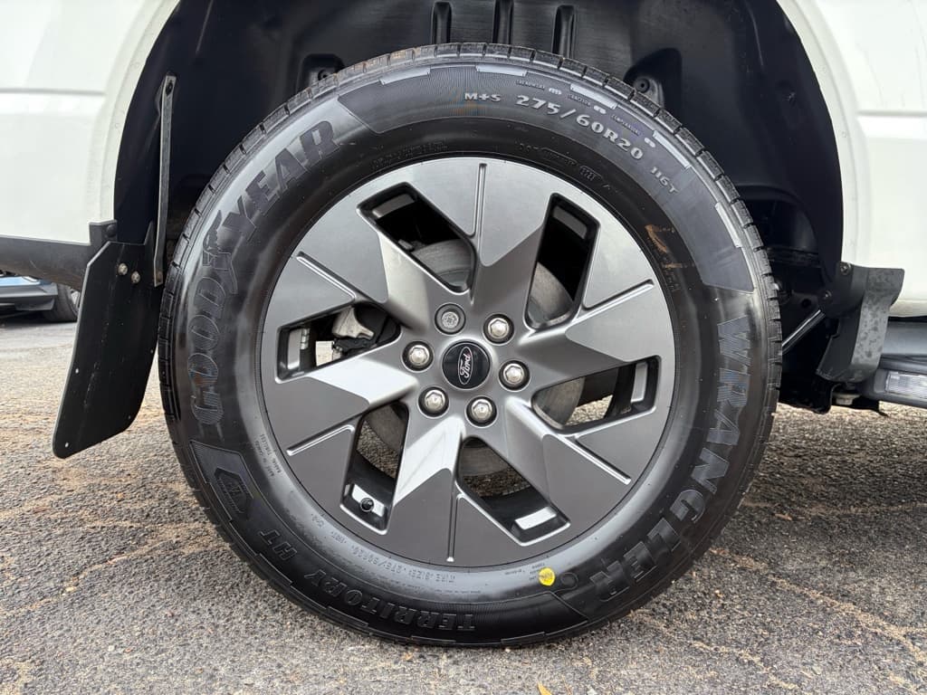 2023 Ford F-150 Lightning view 35