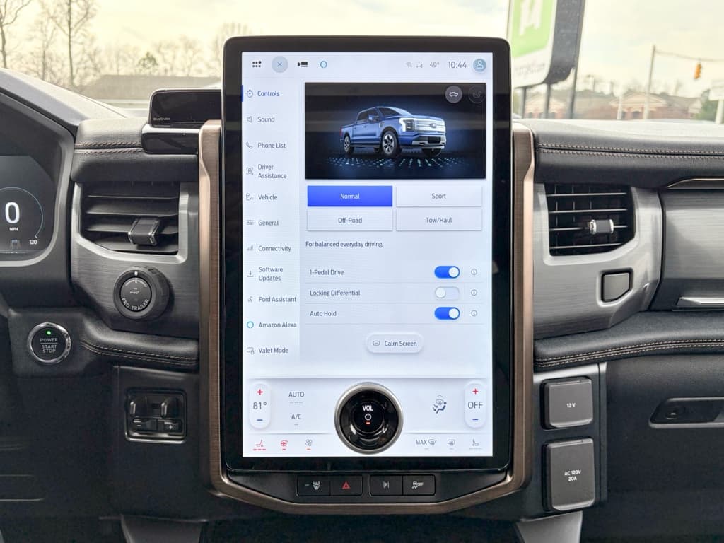 2023 Ford F-150 Lightning view 10