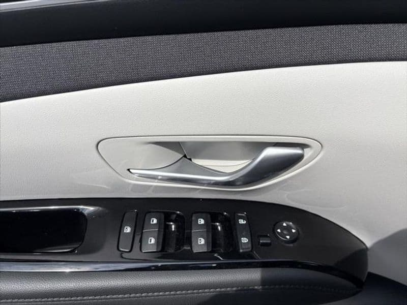 2024 Hyundai Tucson Plug-In Hybrid view 6