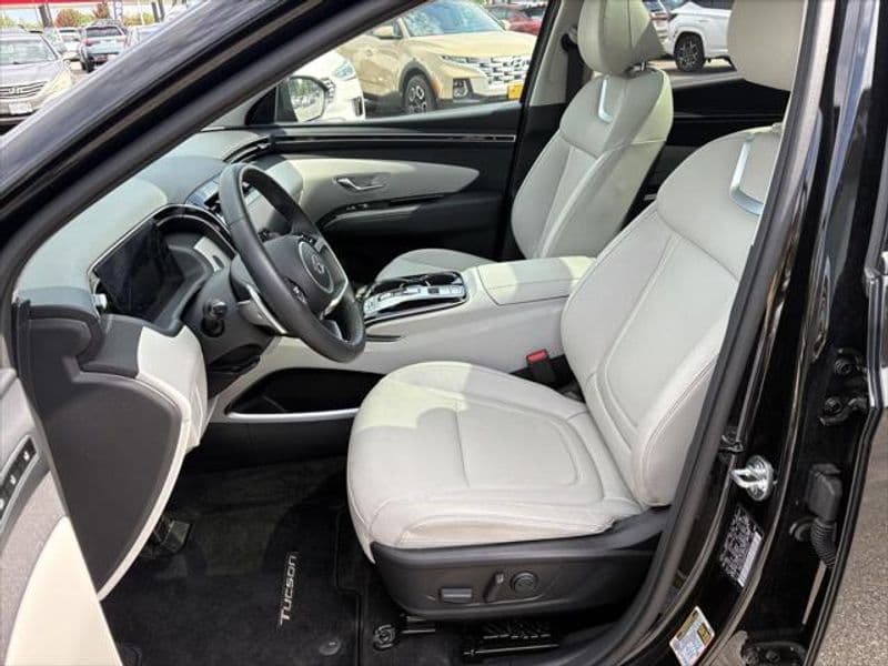 2024 Hyundai Tucson Plug-In Hybrid view 12