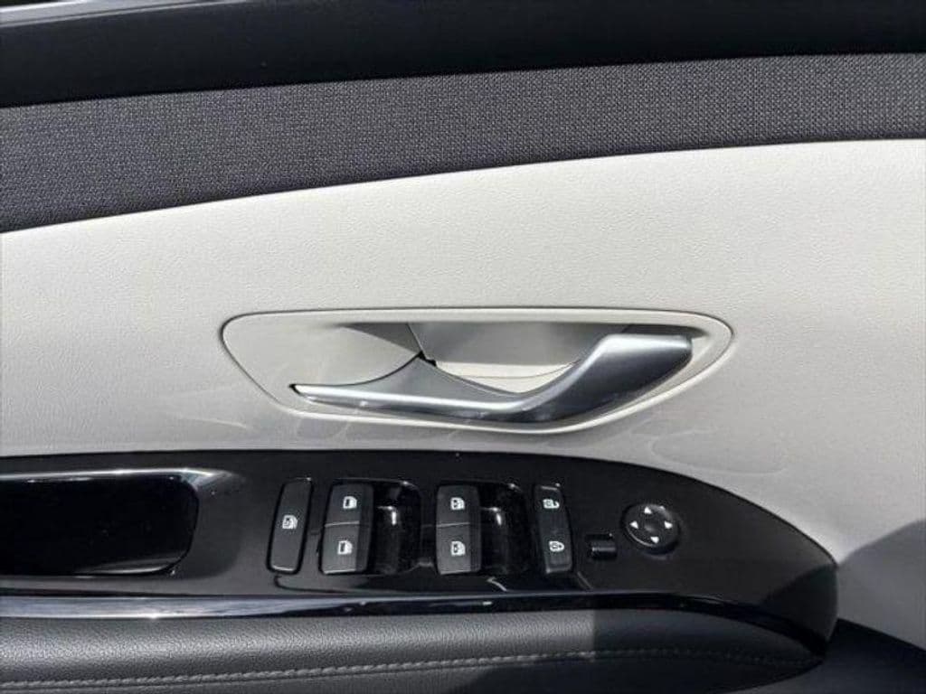 2024 Hyundai Tucson Plug-In Hybrid view 10