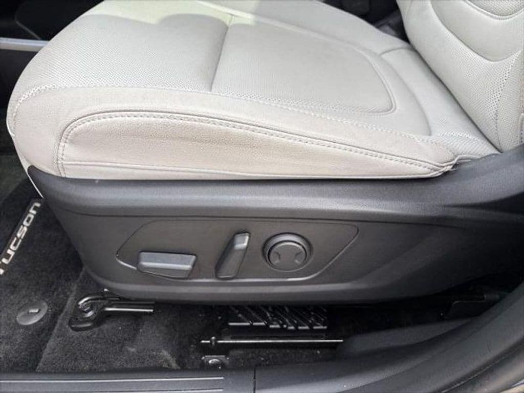 2024 Hyundai Tucson Plug-In Hybrid view 13