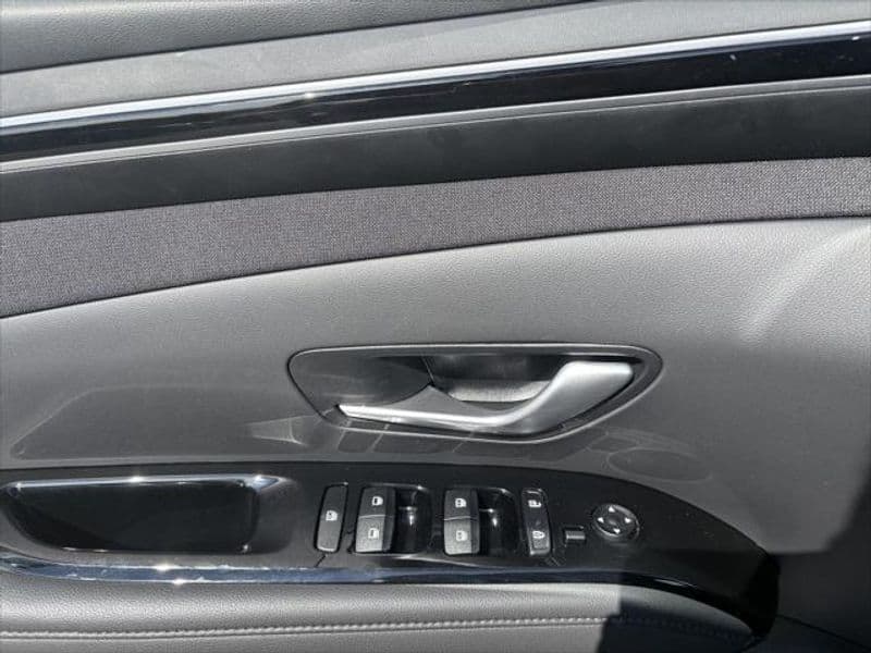 2024 Hyundai Tucson Plug-In Hybrid view 6