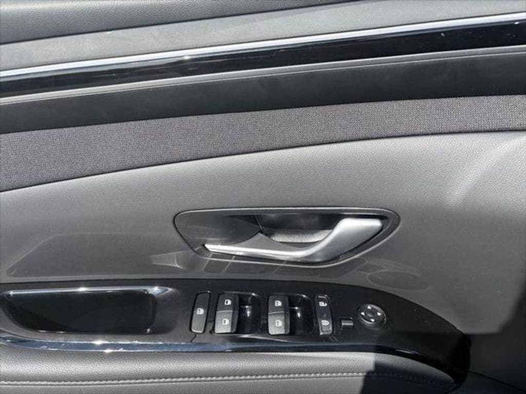2024 Hyundai Tucson Plug-In Hybrid view 6