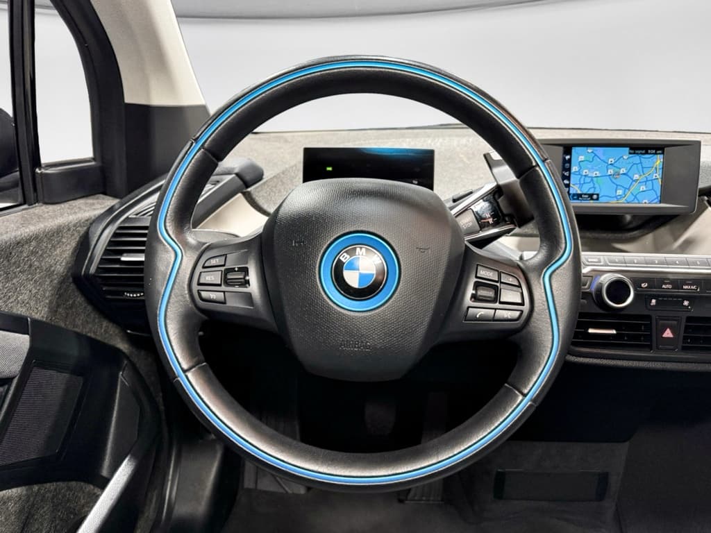 2021 BMW i3 view 9