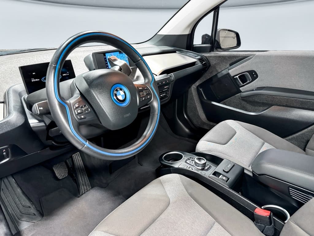 2021 BMW i3 view 18