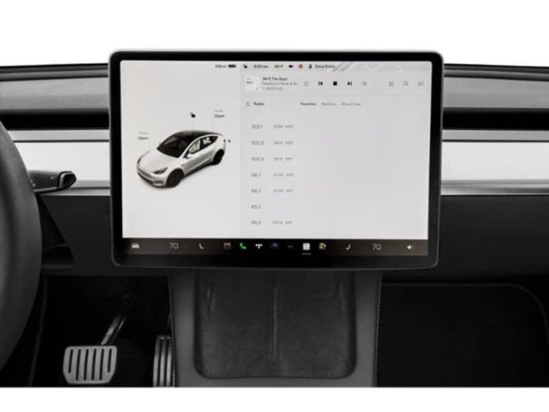 2021 Tesla Model Y view 10