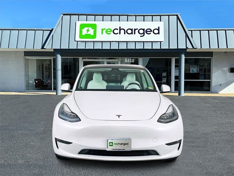 2021 Tesla Model Y view 3
