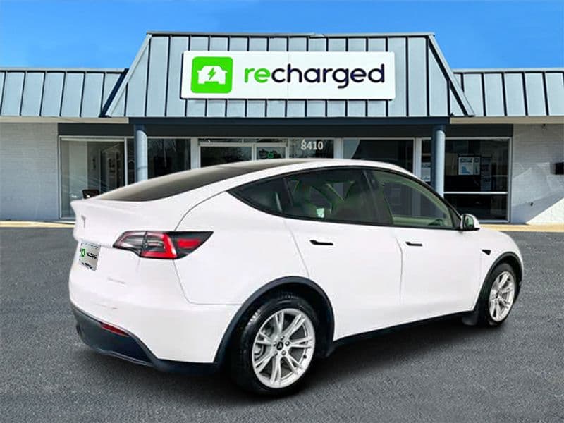 2021 Tesla Model Y view 9