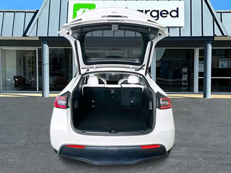 2021 Tesla Model Y view 29