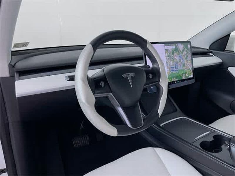 2021 Tesla Model Y view 12