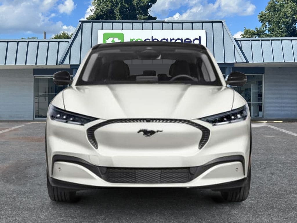 2022 Ford Mustang Mach-E view 4
