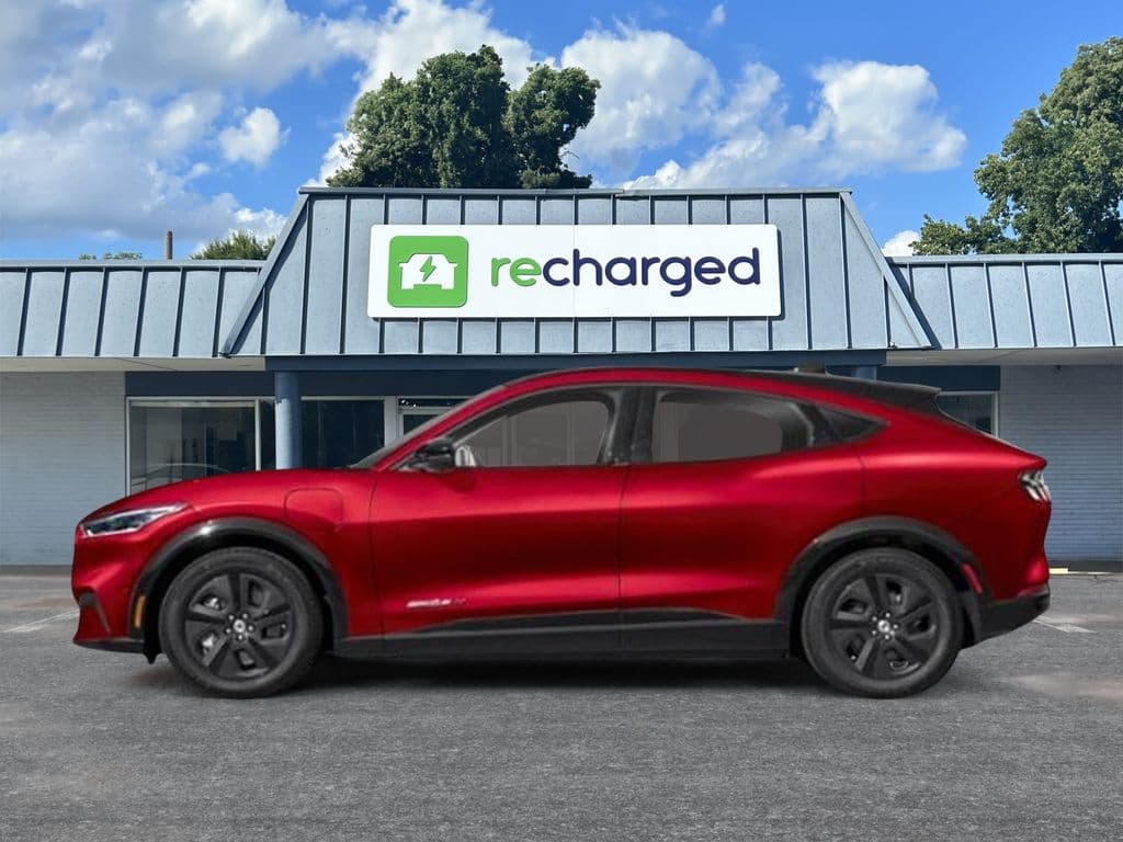2022 Ford Mustang Mach-E view 4