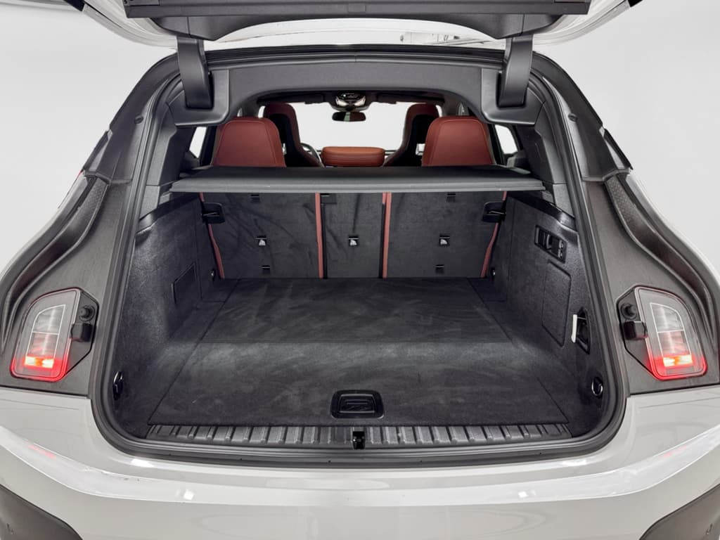 2023 BMW iX view 26