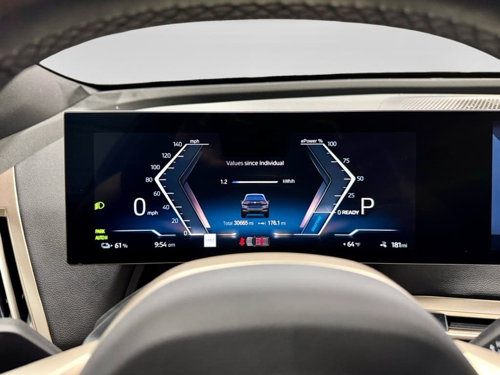 2023 BMW iX view 10