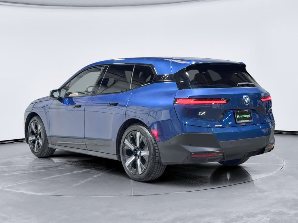 2023 BMW iX view 2