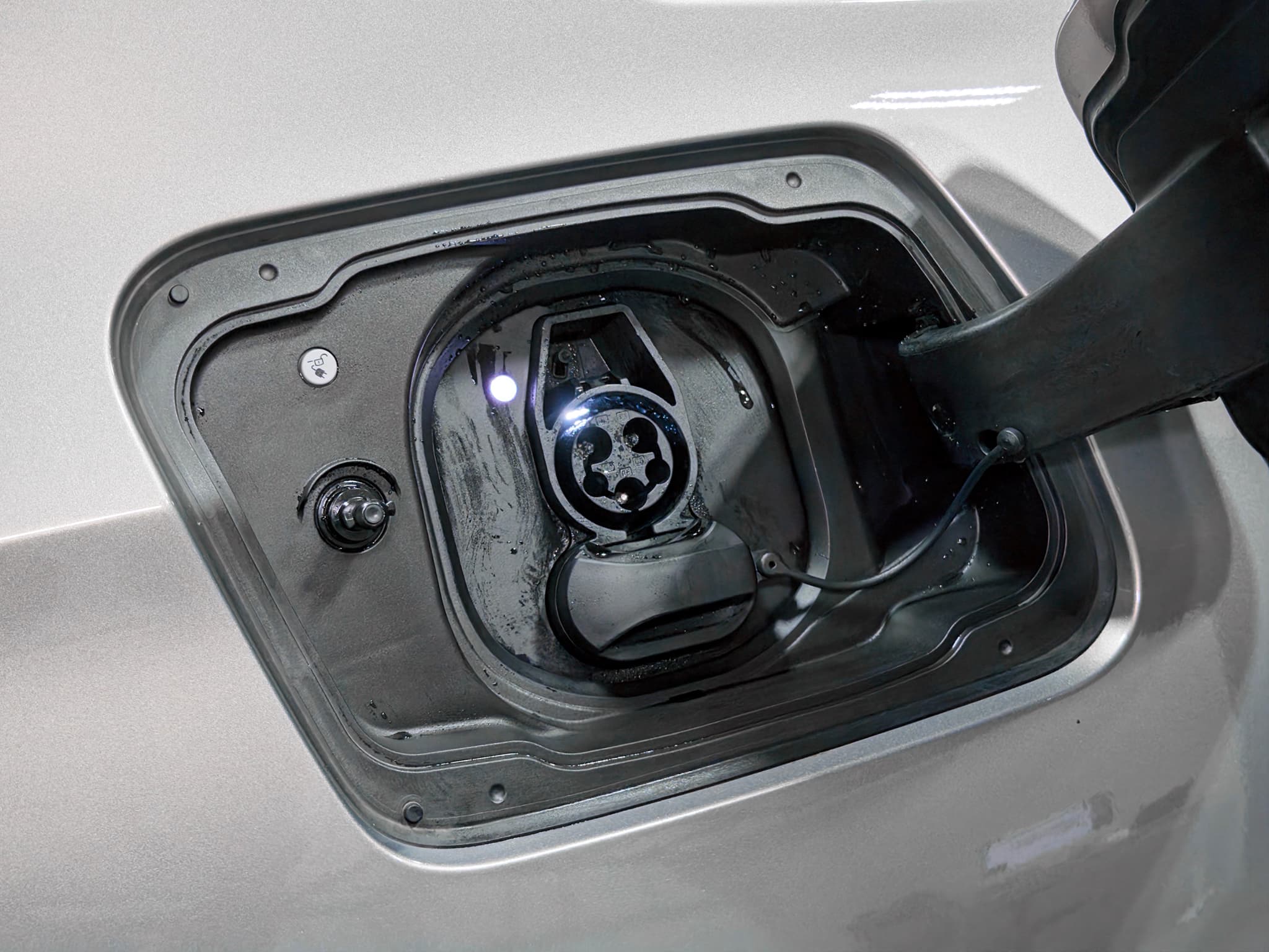 2024 BMW i5 view 5